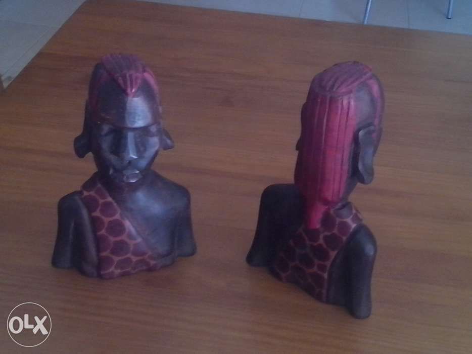 VENDO estatuetas