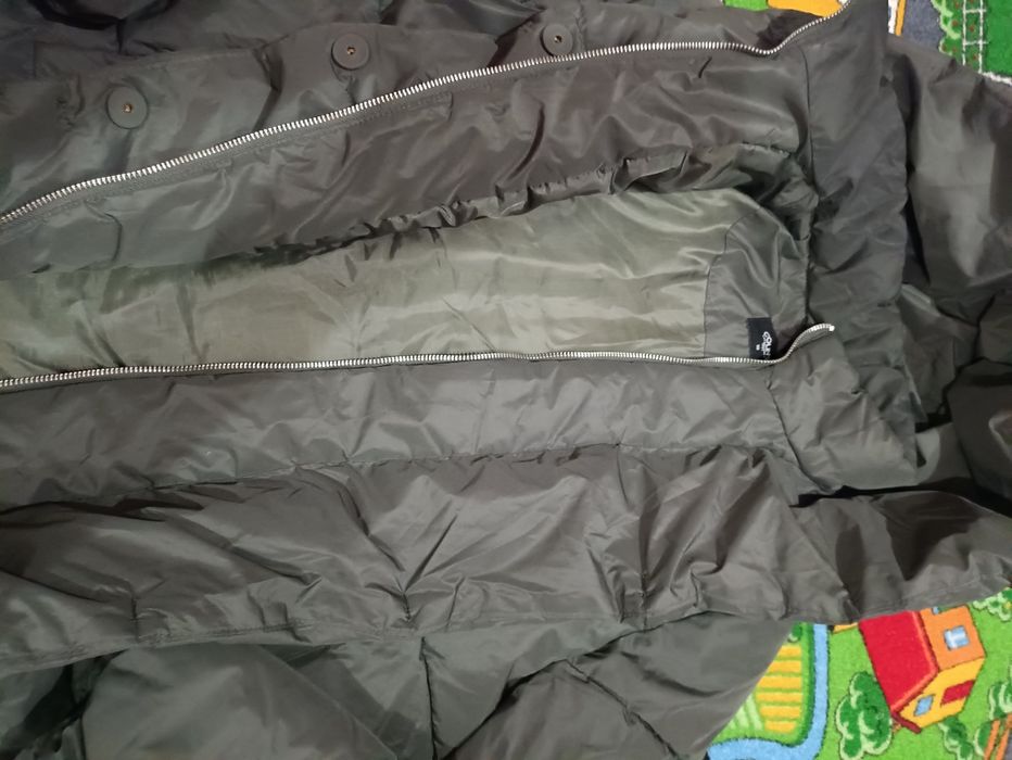 Продам куртку на холодну осінь жіночу