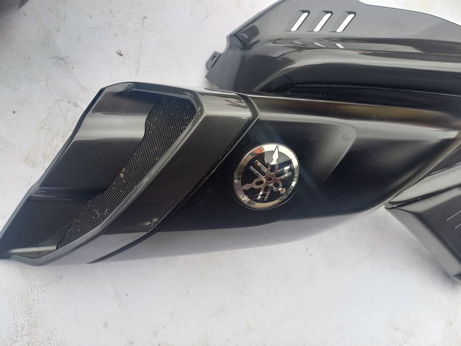 Yamaha mt10 bok owiewka wlot 16-21 nakładka
