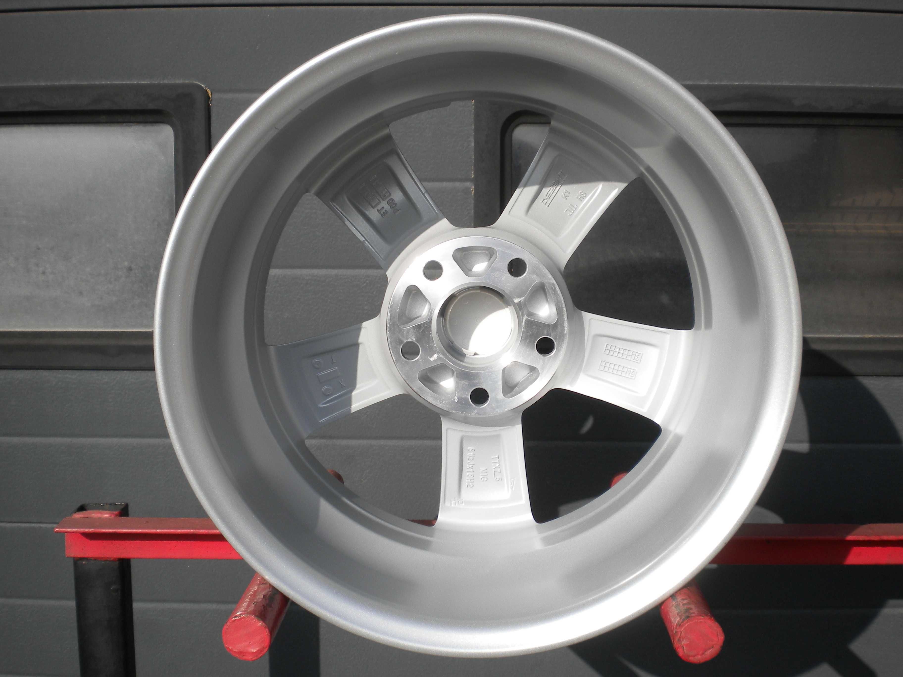 Felgi aluminiowe Dezent TX 16 5x114,3 et38 Dacia Renault Nissan Toyota