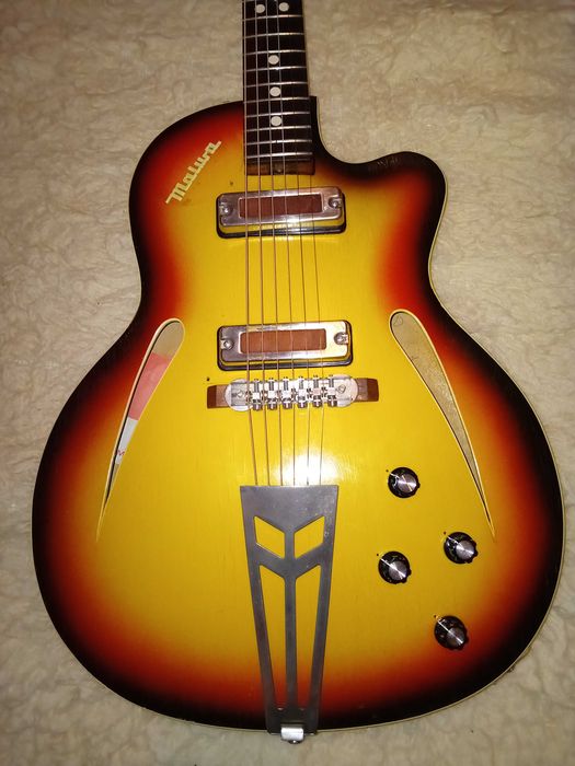 Wiekowa gitara akustyczno-elektryczna DEFIL MALWA lata 80