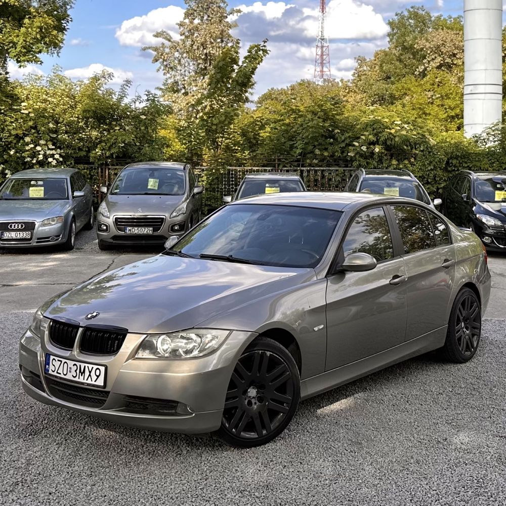 BMW 325 XI E90 X-Drive | 3.0 Beznyna 218KM | Manual 6b | Navi | 2008
