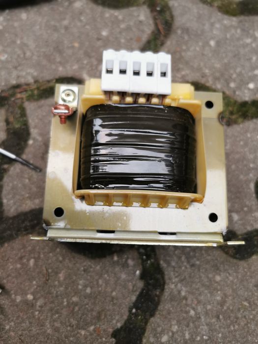 Transformator trafo modern 230 - 400 V