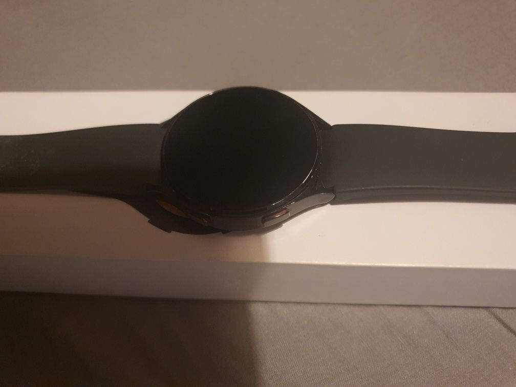 Samsung Watch 4 LTE czarny 44mm