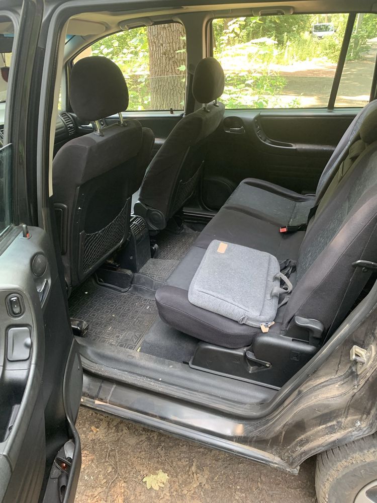 Продам Opel Zafira A
