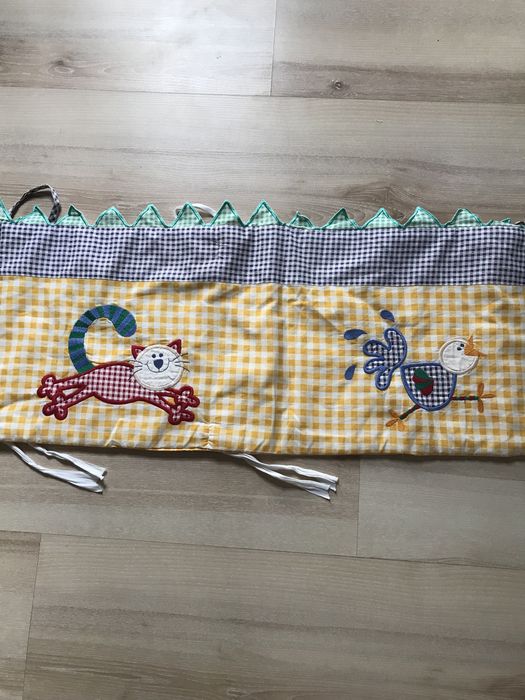 Бортики для дитячого ліжечка