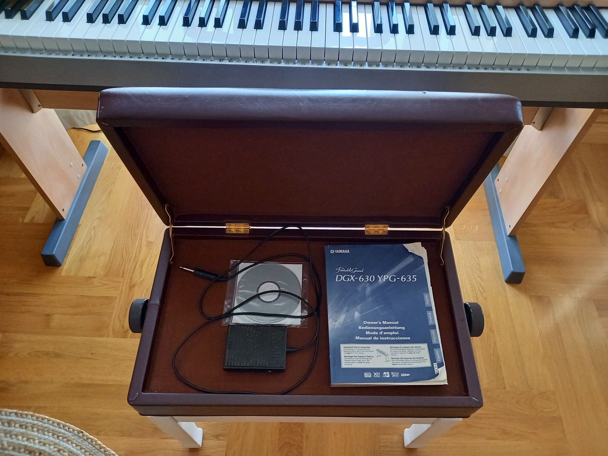 Pianino Yamaha Portable Grand DGX-630