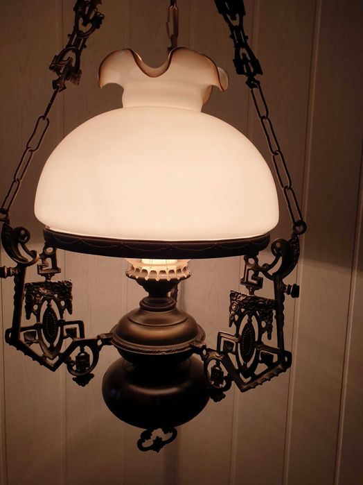 Lampa w holenderskim stylu