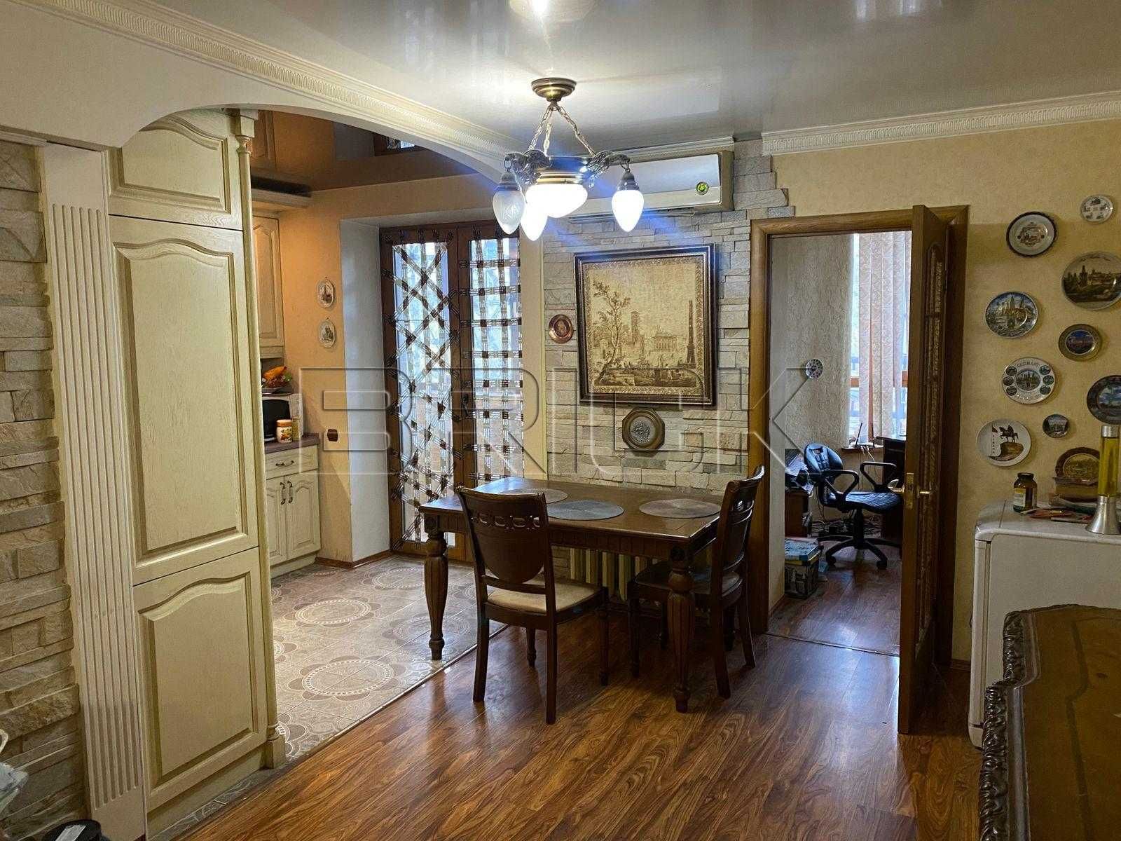Продаж‼️Кониського 64/68‼️Квартира 82 м2‼️Солдатська Слобідка