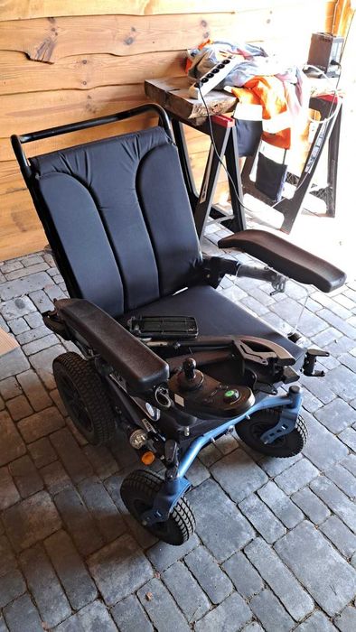 Elektryczny wózek inwalidzki Forest 3 marki Vermeiren