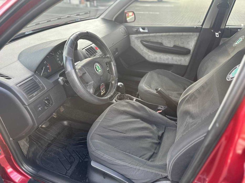 Продам Skoda Fabia 2003 1.2 механика