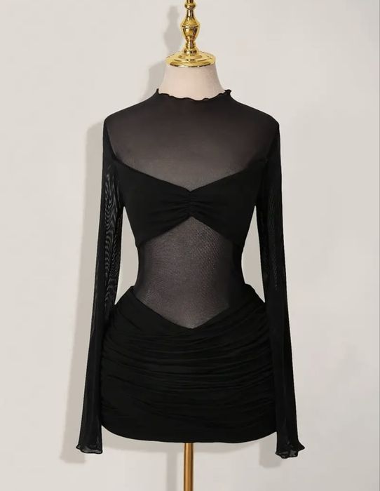 Плаття вечірнє або новорічне