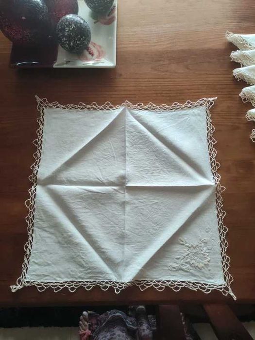 8 guardanapos de linho "bordado da Madeira"