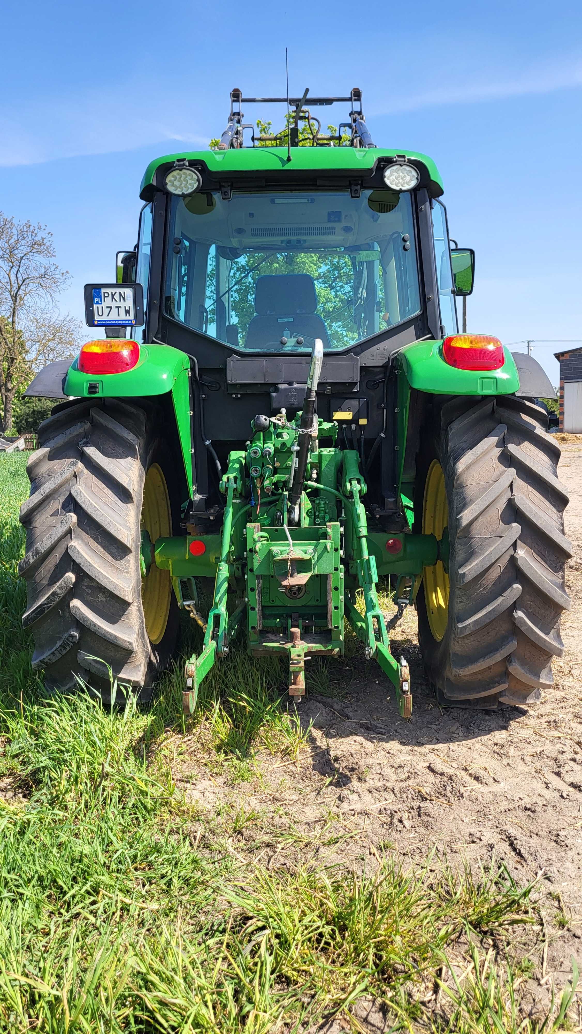 John deere 6220 z ładowaczem czołowym Mx100