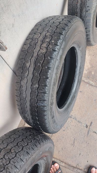 Шини БУ  Bridgestone Dueler H/T 689 205R16C 110/108T 205