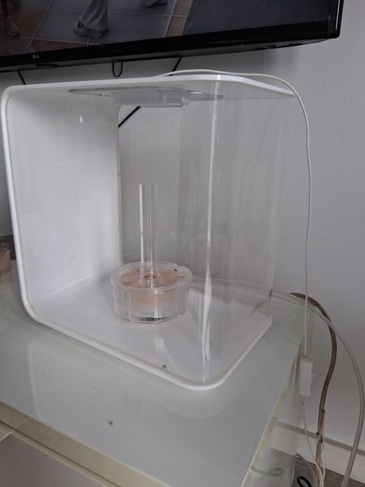 Aquario com filtro alto design