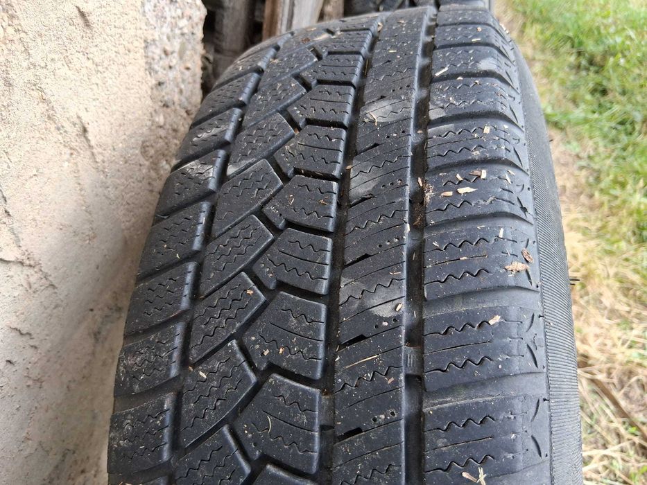 Komplet alufelg 14" VW wraz z oponami, wielosezonowe M+S 175/65 R14