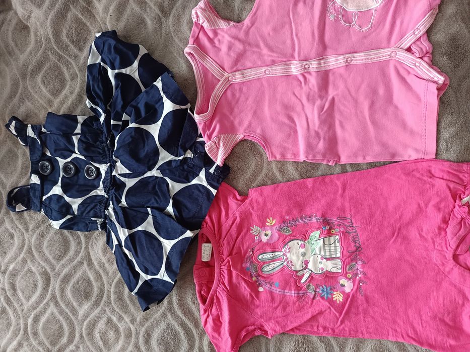 3 pajacyki, pampersy 68 -74