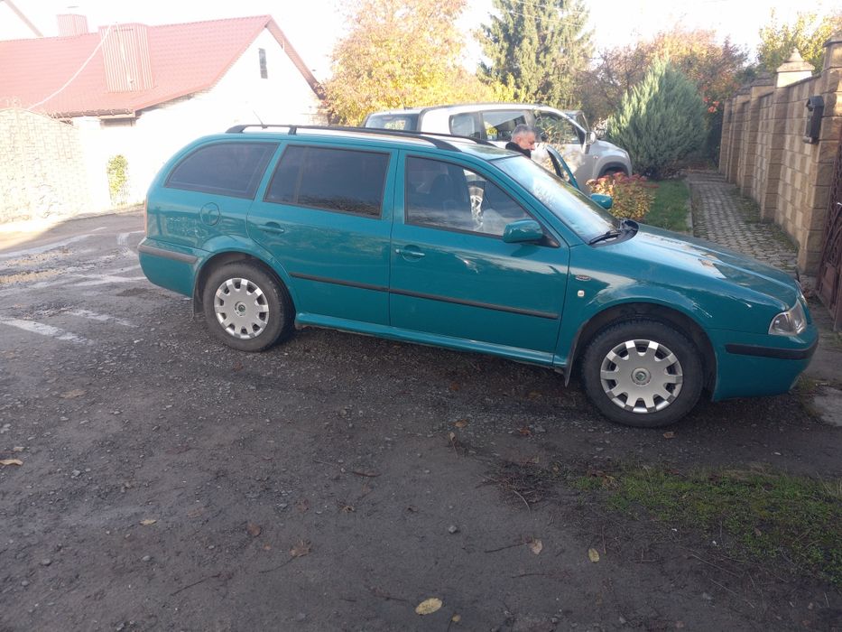 Shkoda octavia 2002
