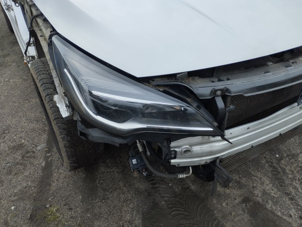 Lampy przód przednie opel astra K soczewka LED Europa