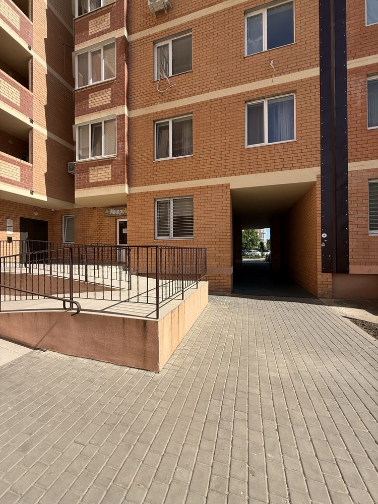 Продам комерційне приміщення в ЖК «Янтарний» (можна як смарт-квартиру)