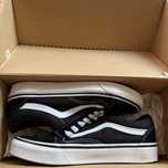 Продам оригінальні жіночі кеди VANS