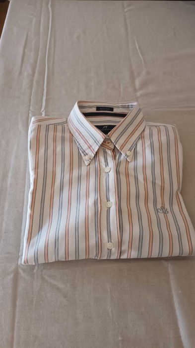 Camisa branca da Sacoor