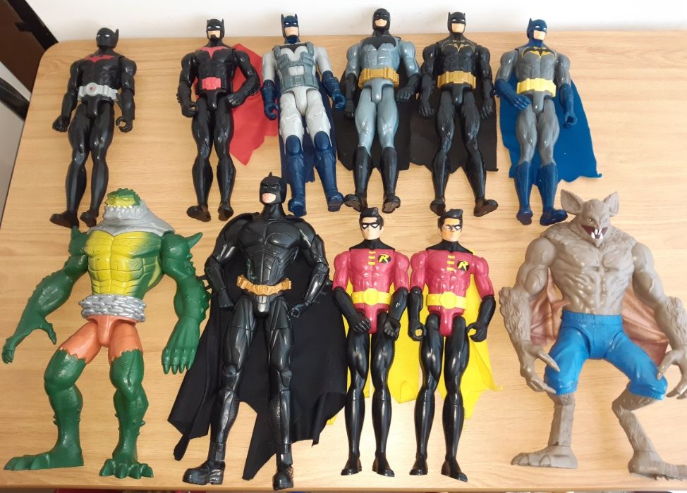 Figuras DC - Batman, Robin, Killer Croc e Man-Bat