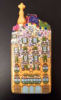 Фарфоровый домик Gaudi