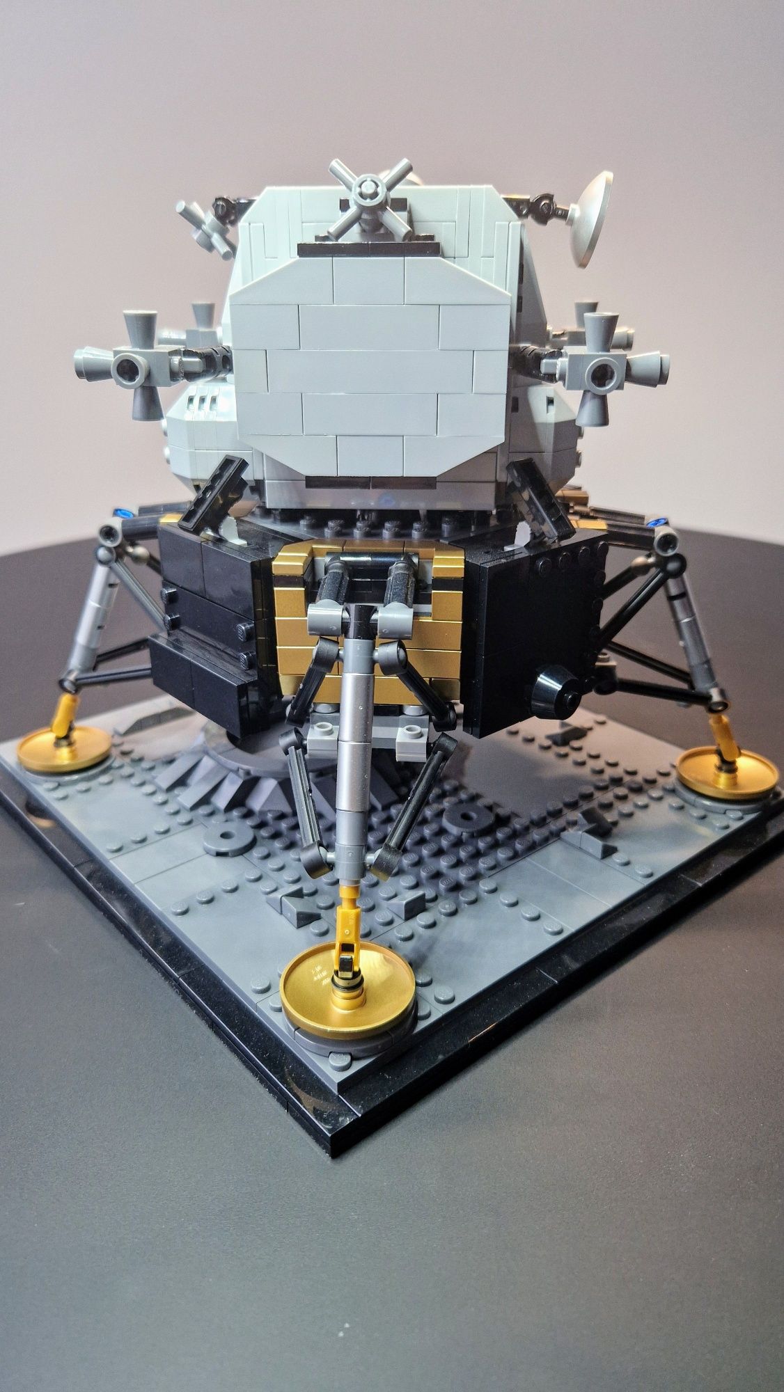 LEGO Creator NASA Apollo 11, Lunar Lander