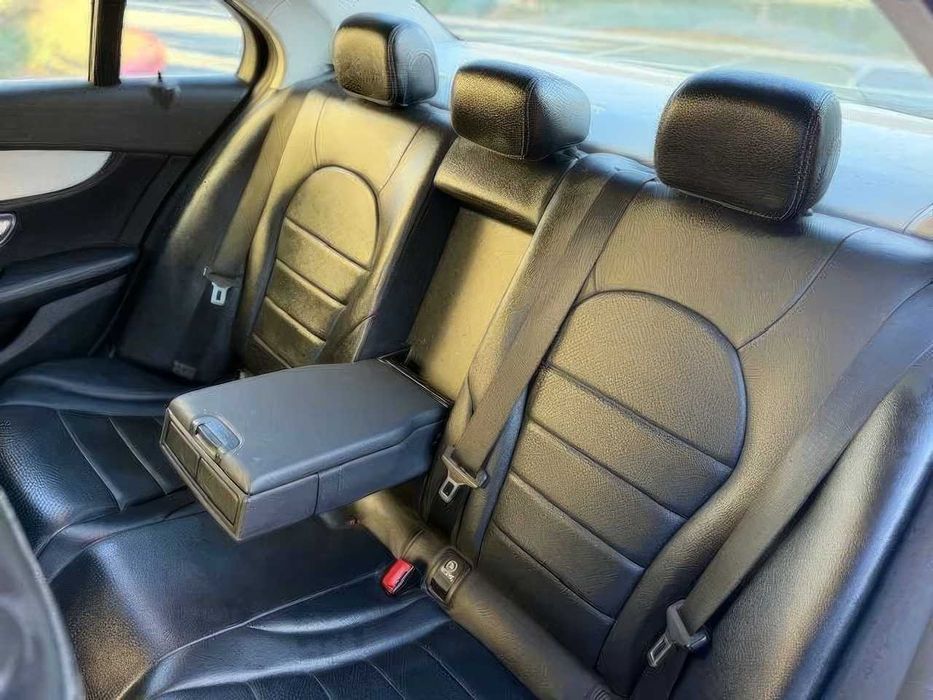 Mercedes-Benz C-Class      2016