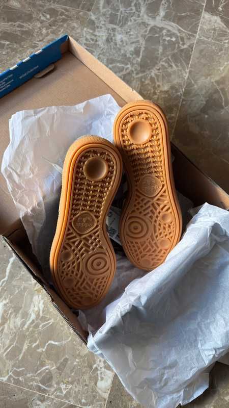 ButyDamskie Adidas Handball_Spezial_brązowy Rozmiar.38