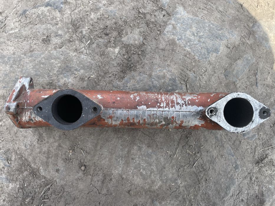 Воздушний колектор двигуна Д240