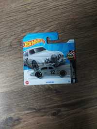 Hot wheels jaguar mk1