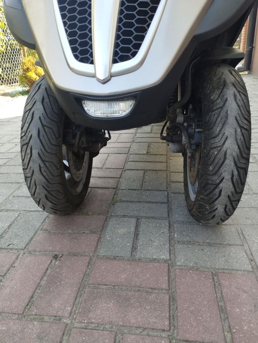 Piaggio MP3 300IE kat B MP3 L5E 2011r
