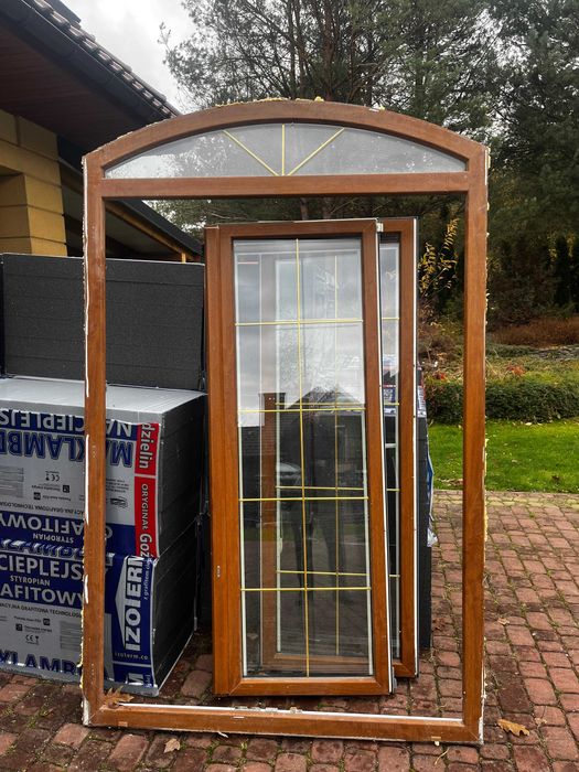 Sprzedam tanio okna i drzwi z demontażu Rem II