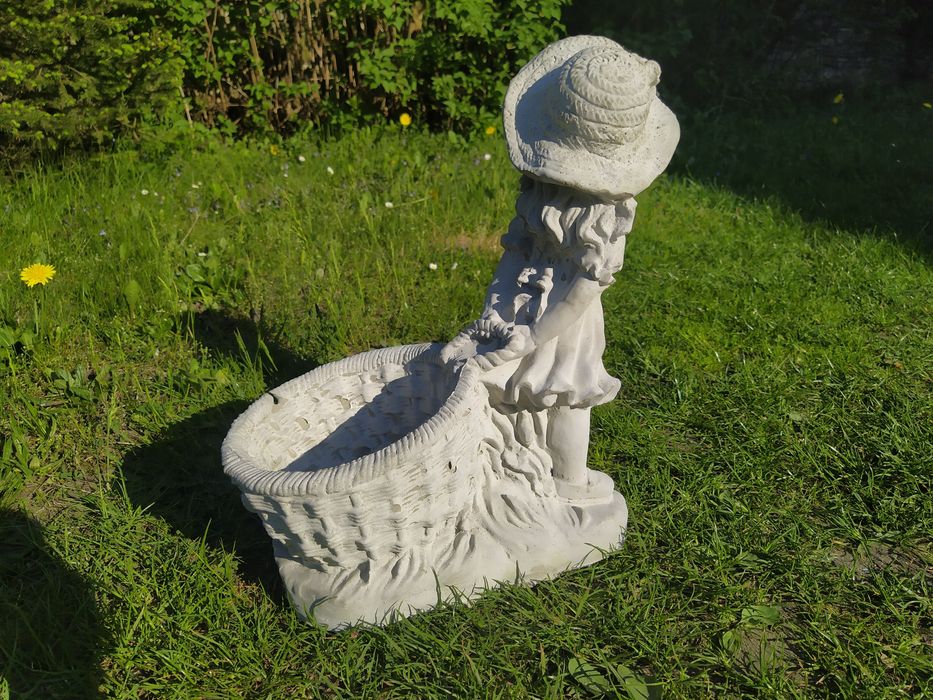 Figurka Ogrodowa Figura Ozdoba Kwietnik Gril Działka Balkon Dom Ogród