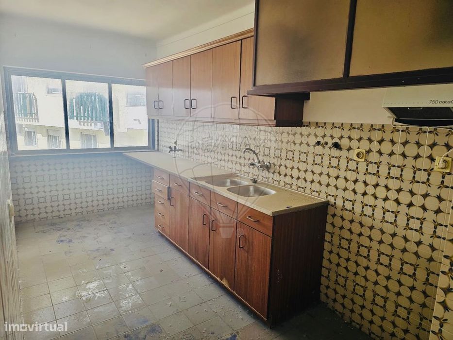 Apartamento T4 para venda