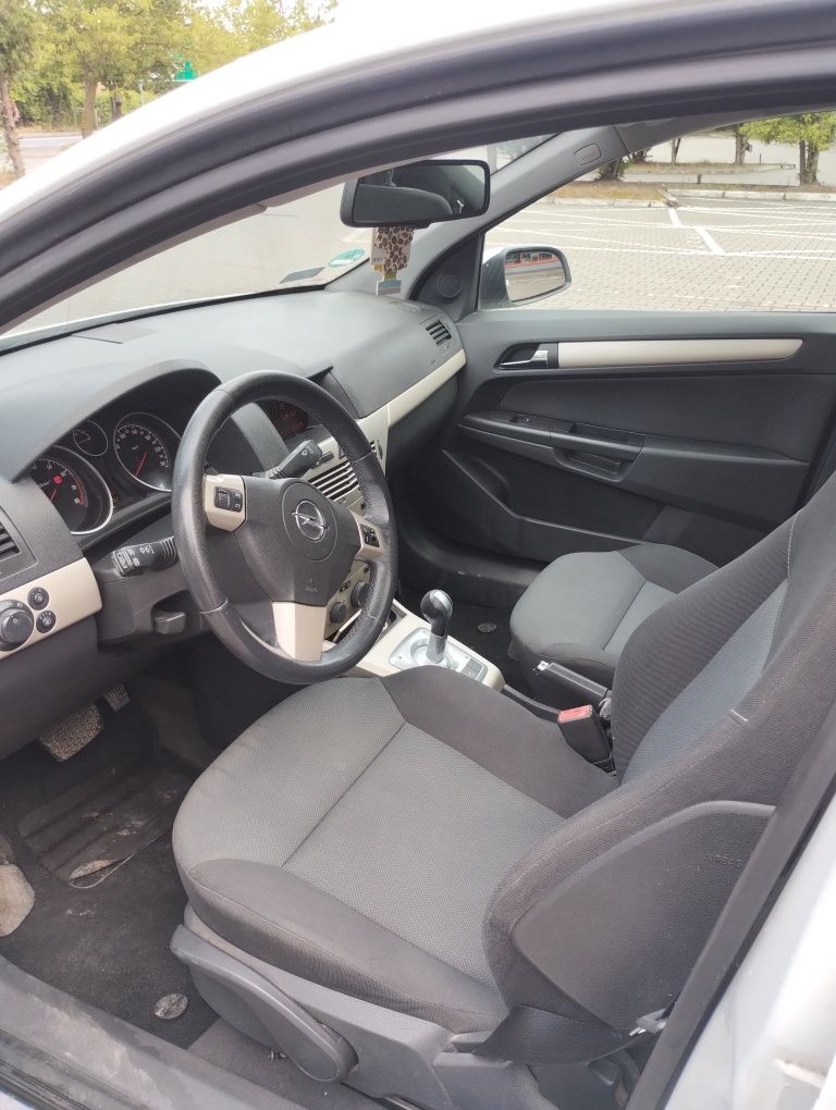 Opel Astra  H 2007 automat
