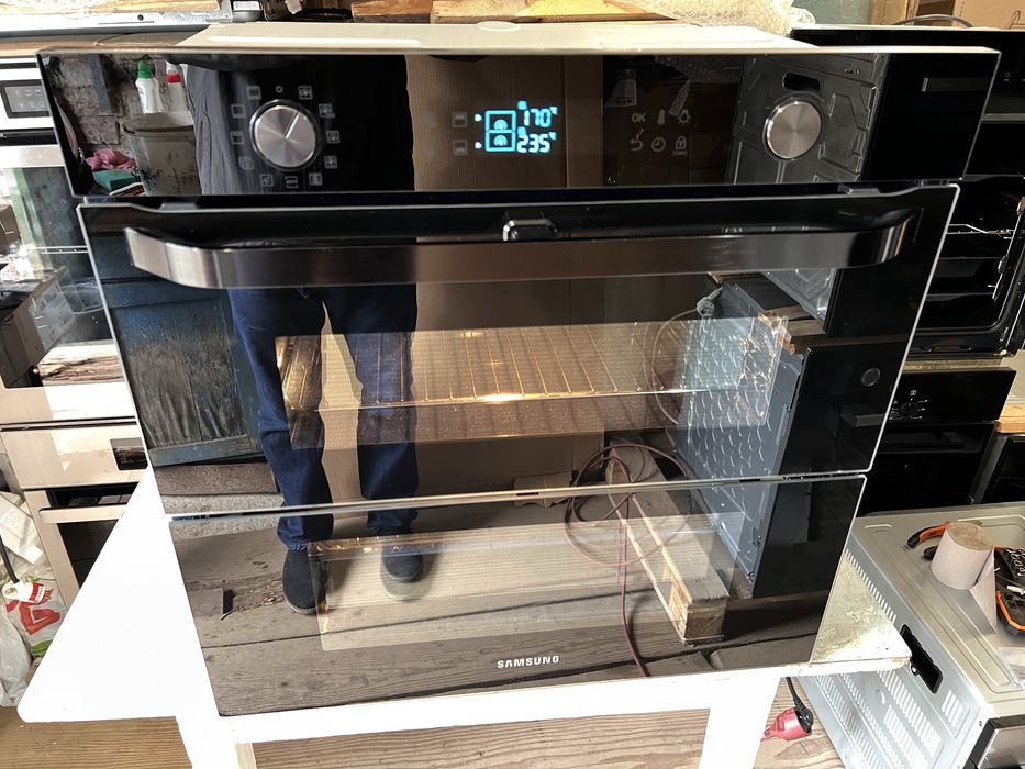 Духовка преміум Samsung DualCook Flex (Малайзія)