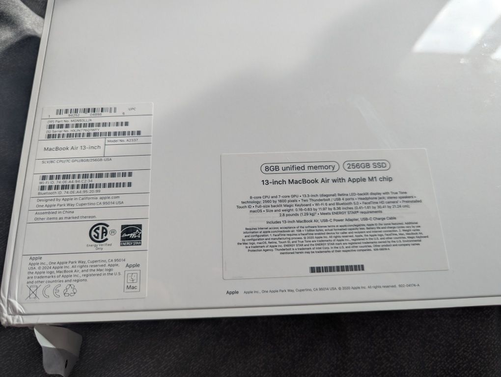 Ноутбук Apple MacBook Air 2020 M1/8-256gb/USA Состояние 9/10 
Полность