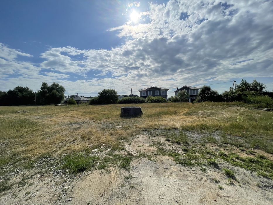 Ділянка 13 соток в Бучі, кутова