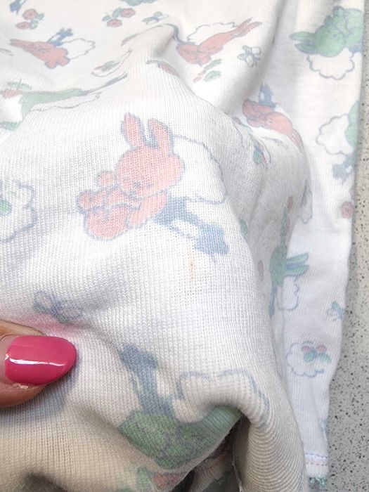 Body branco com desenhos de coelhos puro algodão, 18 meses