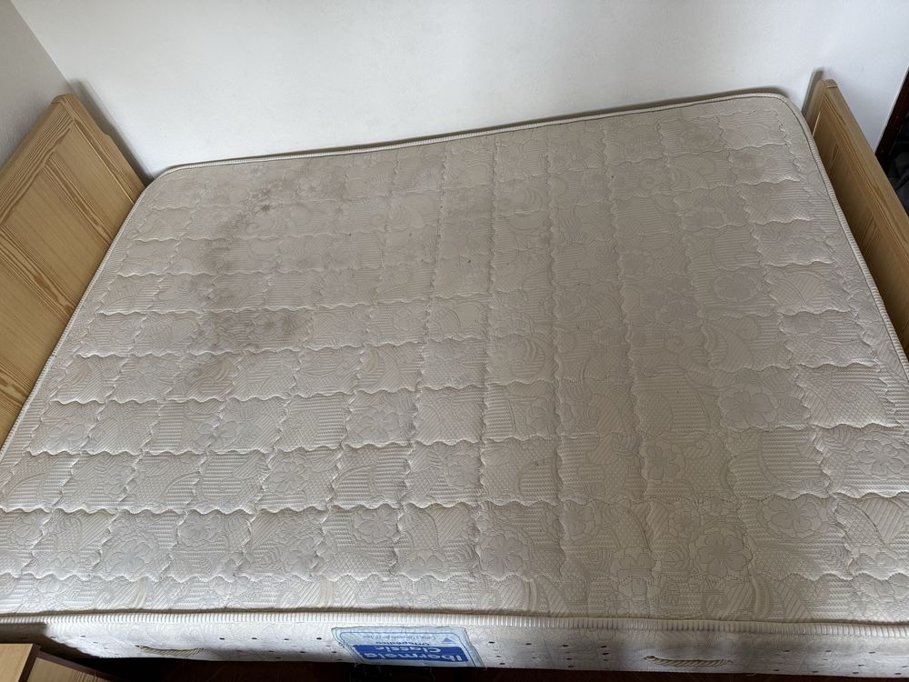 Venco cama de casal Com colchão