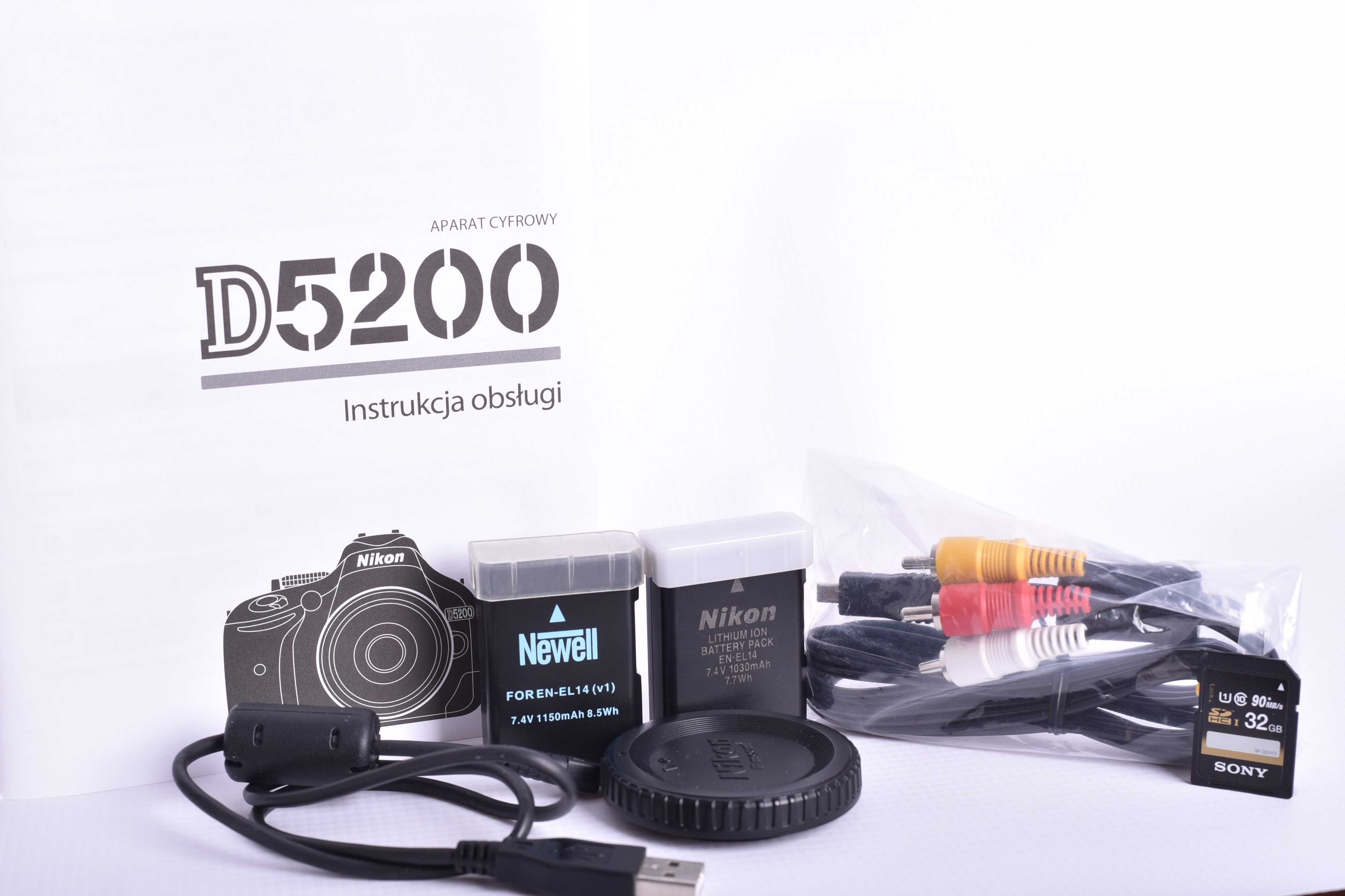 Zestaw dla fotografa Nikon D5200 + obiektyw + torba + akcesoria