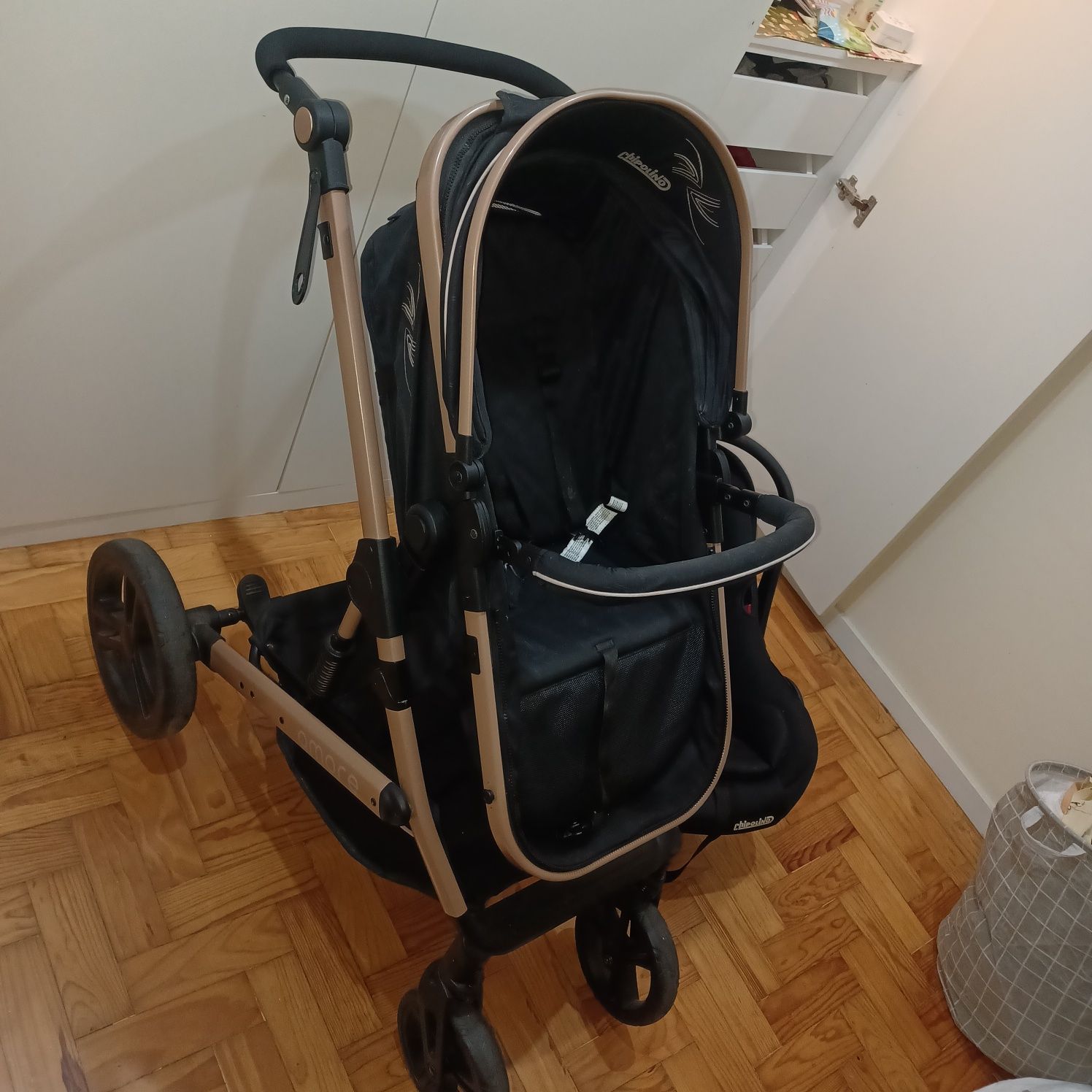 Carrinho de Bebé CHIPOLINO Amore Obsidian Gold 3-em-1