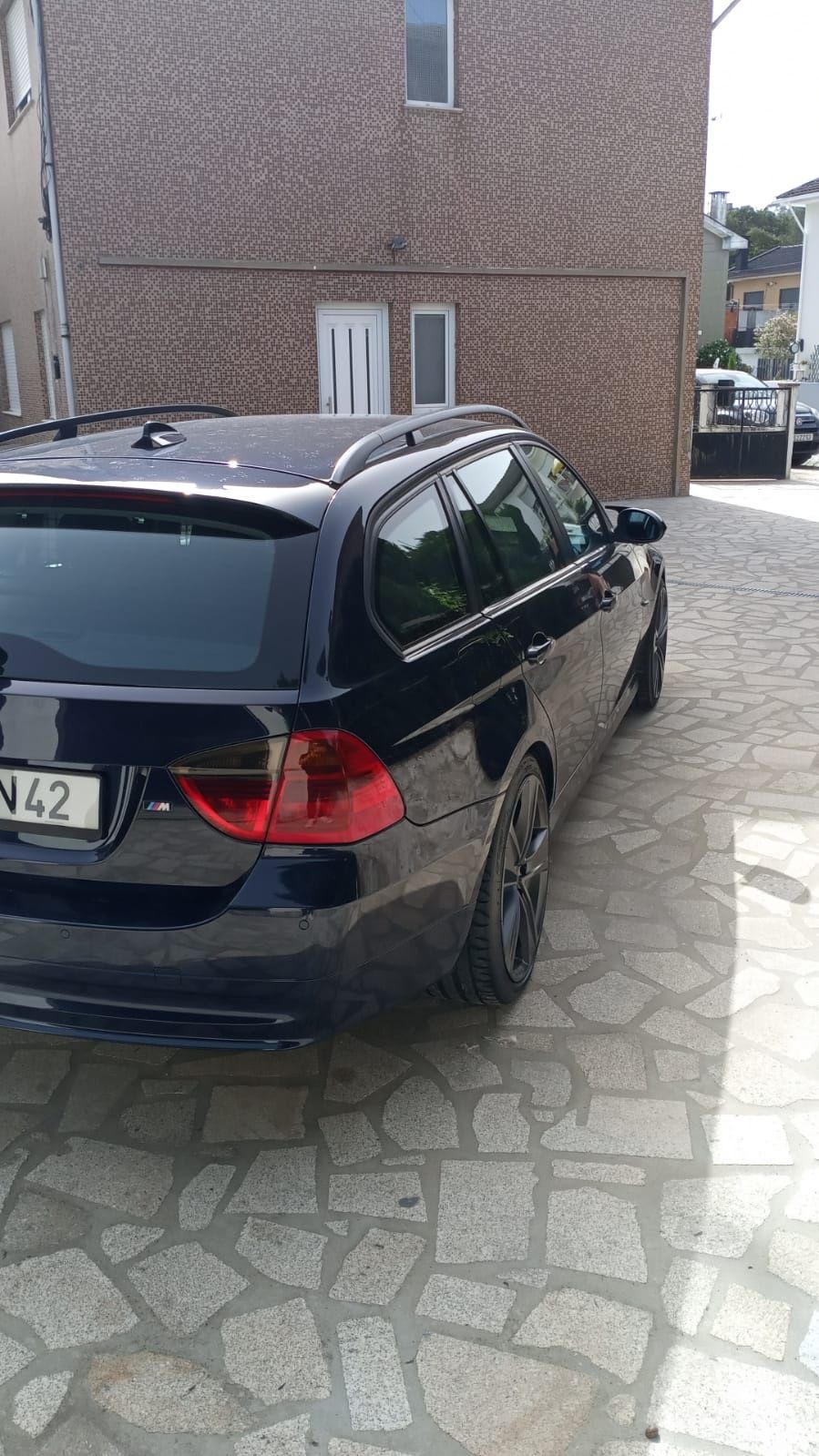 BMW E91.
2008.
260000km.