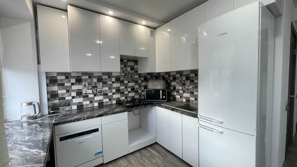 2 кімнатна +кухня-вітальня на Виставці з ремонтом