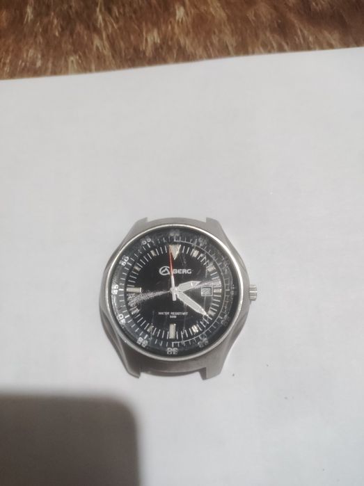 Relógio Berg calendário