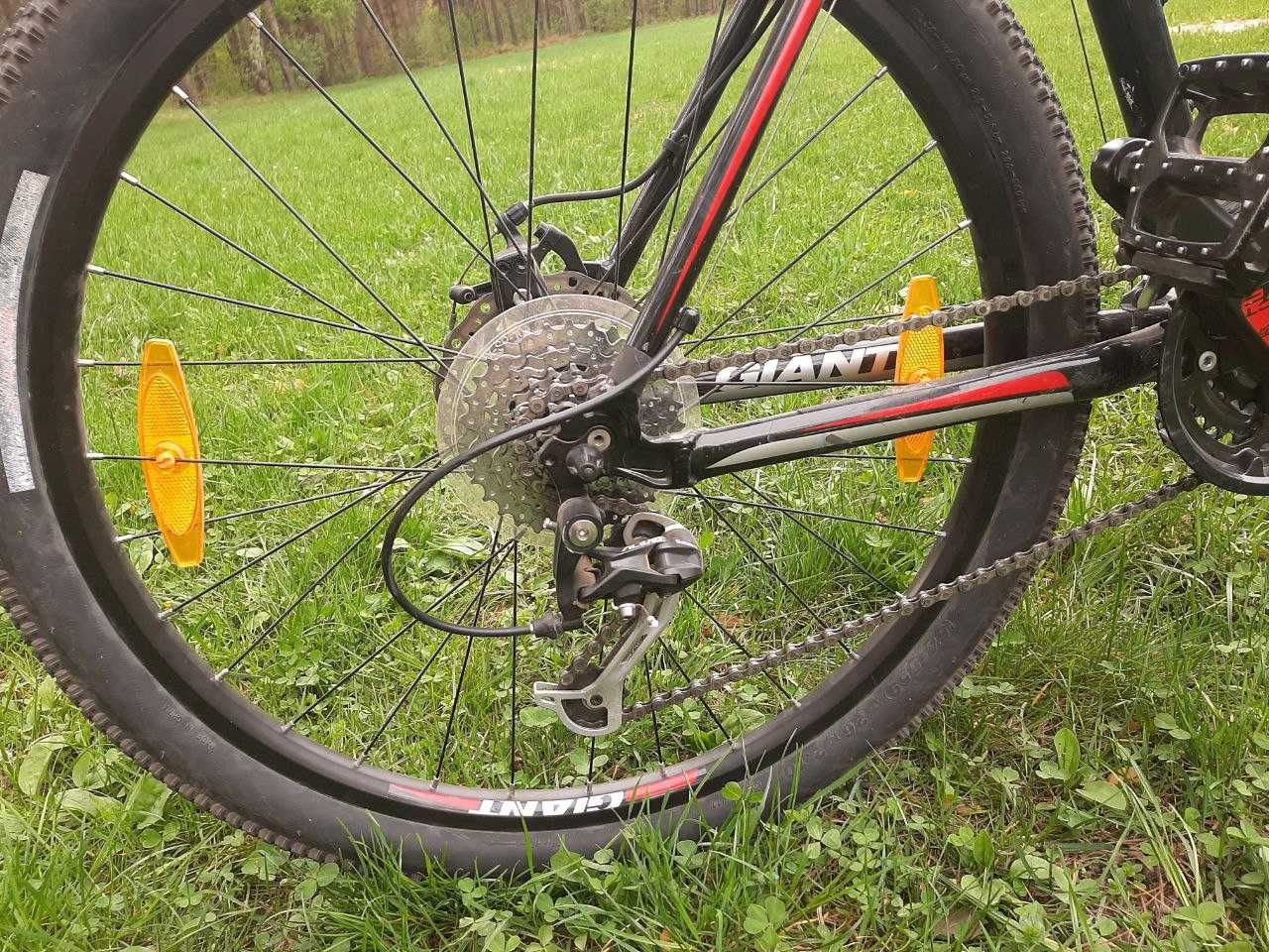 Велосипед Giant 26" алюмінієвий з дисковими гальмами.